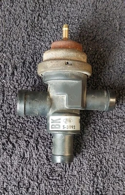 Válvula bomba de smog derivación de aire 87-96 Ford Mustang F150 5.0 OEM E47E-9F491-BA Foto 1 de 3