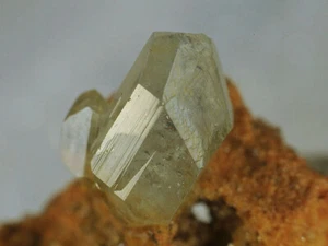 TOPAS from Erongo, NAMIBIA  *  FINE TN MINERAL SPECIMEN   * 3.0 cm - Picture 1 of 5