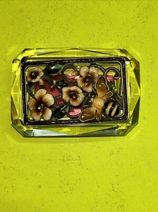 Vintage FACETED CRYSTAL TRINKET BOX with Openwork Bumblebee & Flowers Metal Lid - Picture 1 of 9