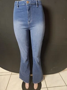 Fashion Nova Flare Bell Bottom Jeans, Stretch Blue Denim, Womens 9 - Picture 1 of 9