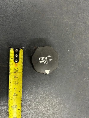 John Deere LT166 16hp 46"cut  deck lift height knob #AM123734 - Image 1 of 4