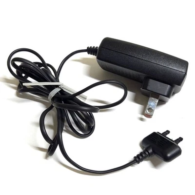 Sony Ericsson CST60 - Mobile cell Phone Charger - Original OEM - Изображение 1 из 3