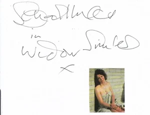 Sarah Miles - In Widow Smiles - GENUINE HAND SIGNED LARGE AUTOGRAPH BOOK PAGE - Picture 1 of 2