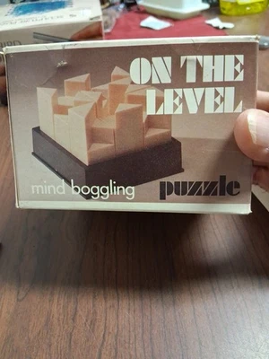 1982 Mag-Nif On The Level Mind Boggling Puzzle Original Box Complete Vintage - Image 1 of 4