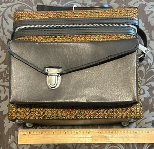 Borsa vintage in pelle e materiale per macchina fotografica e accessori - Foto 1 di 6