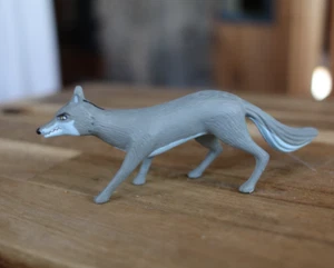 Hornby 1992 Animals of Farthing Wood SCARFACE BLUE FOX Figurine - Picture 1 of 4