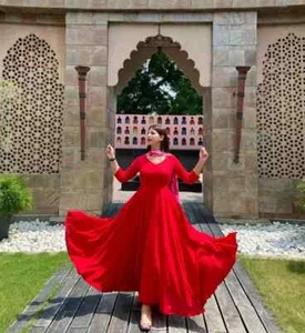 Hermoso conjunto de vestidos Kurti para mujeres indias Bollywood Anarkali Kurta Dupatta conjunto - Imagen 1 de 5