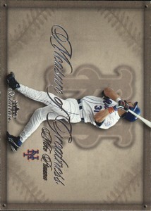 2005 (METS) Fleer Showcase Measure of Greatness #2 Mike Piazza
