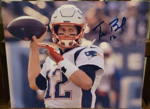 TOM BRADY Signed Autographed Photo - NFL Legend New England Patriots - Picture 1 of 5