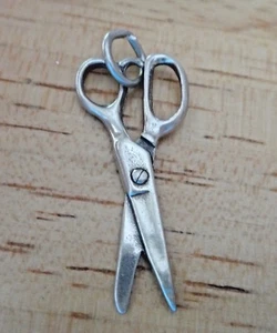 ¡Dije acolchado de costura tijeras de plata esterlina 30x13 mm! - Imagen 1 de 3