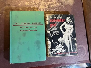 Cae of The Calendar Girl, Cautious Coquette by Erle Stanley Gardner hardcovers - Imagen 1 de 7