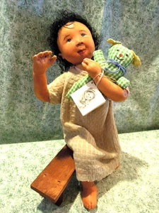 den-655 Dianne DENGEL painted cloth doll "HISPANIC CHILD W/TOY; OOAK; 16" - Picture 1 of 6