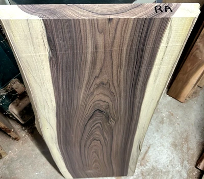 UN HORNO SECADO PALO DE ROSA BOLIVIANO BORDE NATURAL LOSA DE MADERA ~42" X 17" X 2" RA Foto 1 de 3