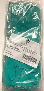 West Chester Chemical Resistant Gloves 15mil Thick Green 1 Dozen Size 7 - Picture 1 of 1