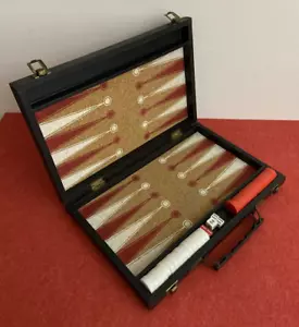 Vintage Backgammon Set Solid Briefcase w Leather & Cork Lining Dice Game Collect - Bild 1 von 18