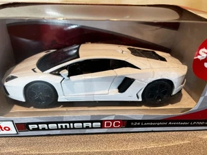 Maisto SE 1:24 Lamborghini Aventador LP 700-4 #31210 white NEW - Picture 1 of 10