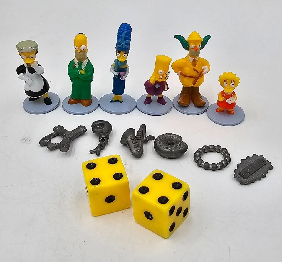 The Simpsons Clue Board Game Replacement Pieces 2nd Ed Dice Weapons Figurines - Image 1 of 4