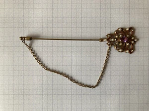 Alte Schmucknadel mit Kette - Bild 1 von 4