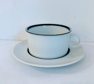 Flat Cup & Saucer Set Indigo by ROYAL COPENHAGEN - Picture 1 of 10