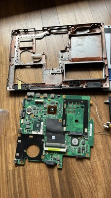 Portatile Asus X50SR - Immagine 1 di 4