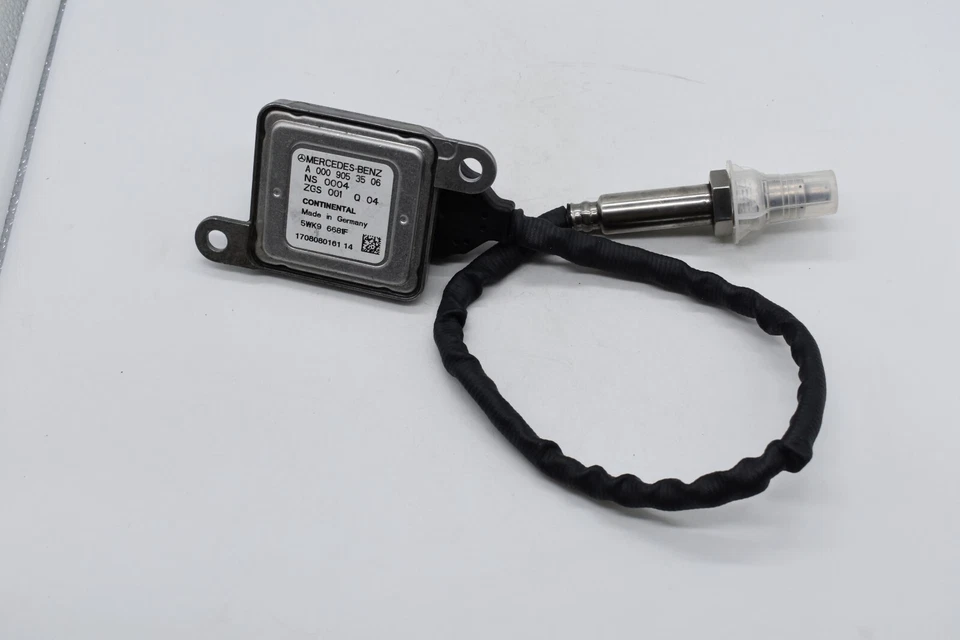 Sensor Nox de entrada A0009053506 para Mercedes-Benz GL350 ML350 E250 Sprinter W212 ML Foto 1 de 4