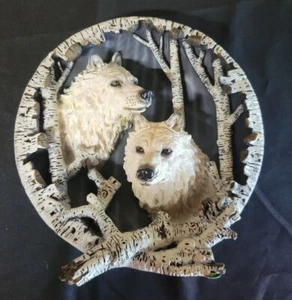 3D Wolves In Woods Decorative Plate Plaque Built In Stand - Picture 1 of 6