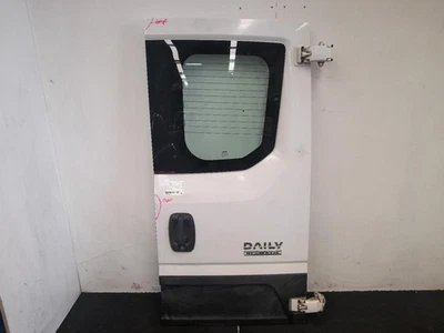 IVECO DAILY BARN DOOR SHELL RIGHT SIDE LOW ROOF 6TH GEN 01/2015-2023 755553 - image 1 of 4
