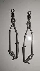 A Pair of Tuna Clips - Picture 1 of 5