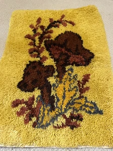 Vintage 1970s Mushroom Latch Hook Wall Hanging Yarn Art Boho Hippie 29 x 21.5" - Picture 1 of 4