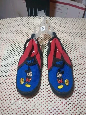 Zuecos NIÑOS Mickey Mouse para niños pequeños, NIÑAS talla 6. Foto 1 de 4