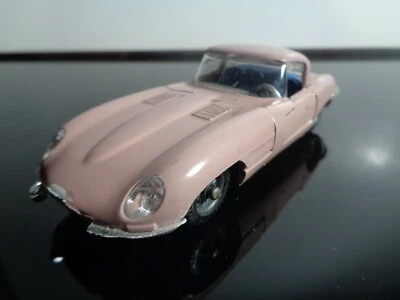 POLITOYS JAGUAR GT-SPYDER (COD. 120/89) IN OTTIME CONDIZIONI S. 1:41 - Immagine 1 di 3