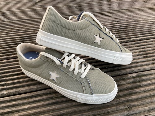 Converse One Star Ox 172934C scarpe da ginnastica unisex taglia UK 7 PREZZO AL PUBBLICO £ 85