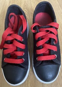 Heely’s Fresh X2 Boy’s Black & Red Lace Up Skate Shoes UK Size 12