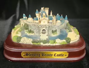 Castillo de la Bella Durmiente resina/madera Ian M. Fraser Creations Disneyland defectuoso. - Imagen 1 de 7