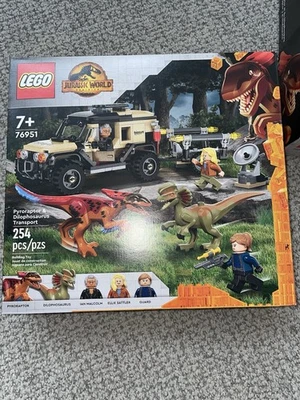 LEGO Jurassic World: Dominion Pyroraptor & Dilophosaurus Transport ( 76951 ) - Image 1 of 2