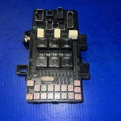 Ford Expedition Navigator 2003-2004 Fuse Box Junction Box 3L7T-14A067-AB - Image 1 of 4