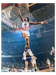 Julius "Dr. J" Erving Signed Philadelphia 76ers Pose 1 Basketball 16x20 Photo Re - Picture 1 of 1