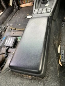 PORSCHE 928 CASSETTE BOX BLACK LEATHER 1989 YEAR RHD - UK - GB SPEC - Picture 1 of 13