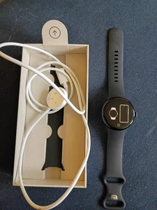 Google Pixel Watch 3 (41 mm) dernier modèle - Noir - Wifi - OCCASION - Photo 1 sur 8