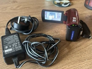Sony Handycam DCR-SX30 60x Zoom Digital Video Camera 4GB Red Carl Zeiss Tech - Picture 1 of 11