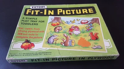 Victory Fit-In Picture tray puzzle 7457 Woodland Dance. 10 wooden pieces. 1979. - Image 1 of 4