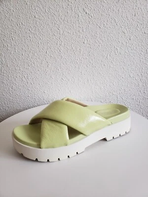 Sandalias Vionic Vesta charol entrecruzado plataforma sin cordones cal pálida talla 8 Foto 1 de 4