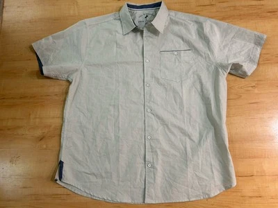 Free Planet Lost in Paradise Mens Short Sleeve Btn Up Shirt Light Green 2X NWOT - Image 1 of 4