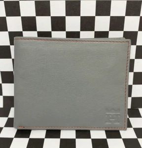 HAGGAR Clothing Solid Light Gray Genuine Leather Bifold Wallet - Picture 1 of 6
