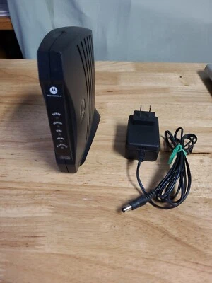 Motorola Surfboard SB5101N Cable Modem doscis 2.0 - TESTED AND WORKING  - Image 1 of 3