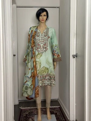Pakistani Stitched Embroidered Lawn Shalwar Kameez With Printed Lawn Dupatta - Image 1 of 4