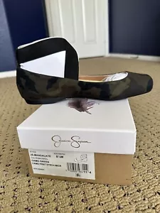 Jessica Simpson Mandalaye CAMO Flat New Box Size 8.5M - Picture 1 of 5