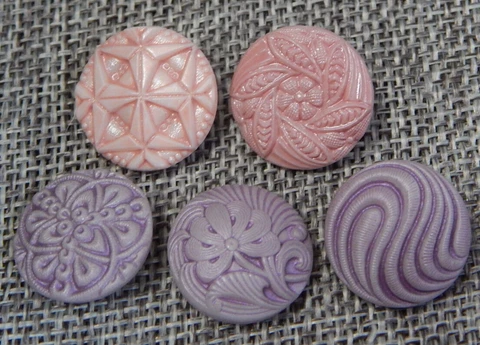 Lot of VintageArt Nouvieau Glass Buttons Purple & Pink #09-O Cover