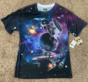 Star Wars Kurzarm T-Shirt Darth Vader Space Disney Größe XL Polyester Neu mit Etikett - Bild 1 von 6