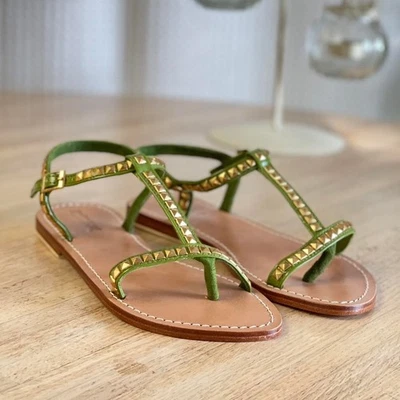 Nuevo en Caja Sandalia Mystique Tanga Cuero Tachonado Verde Oliva Dorado Correa al Tobillo Talla 7 Foto 1 de 4